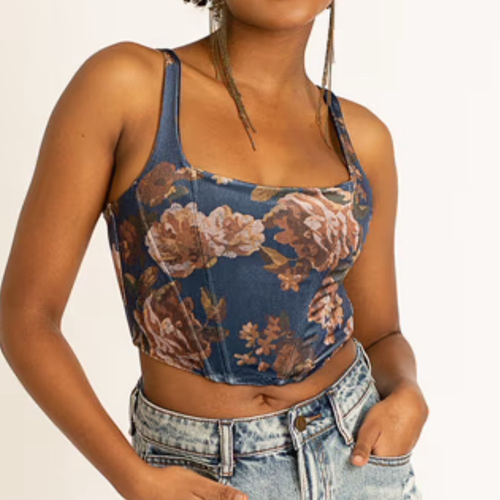 **New** Joyfolie Mia Joy Navy Floral Journee Top